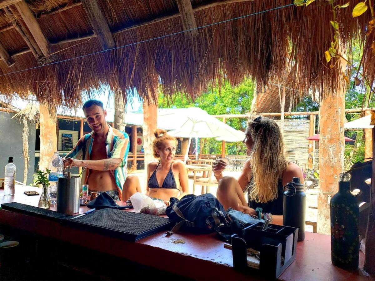 The All Inclusive Hostel - Food, Drinks And Transportation To The Beach And Cenotes Tulum Exterior foto